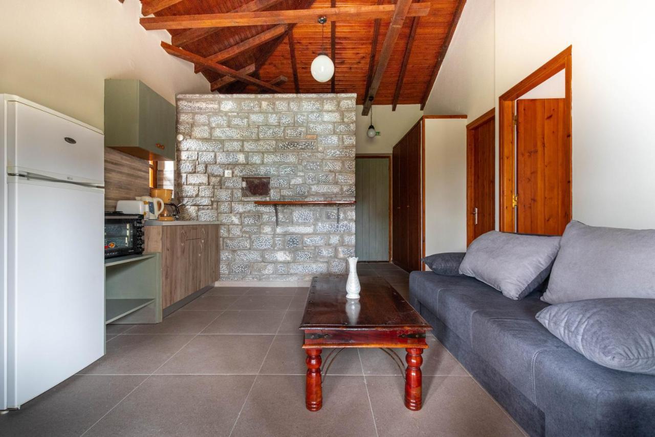 Porto Kalamitsi Stone-Built Bungalows Кардамили Екстериор снимка